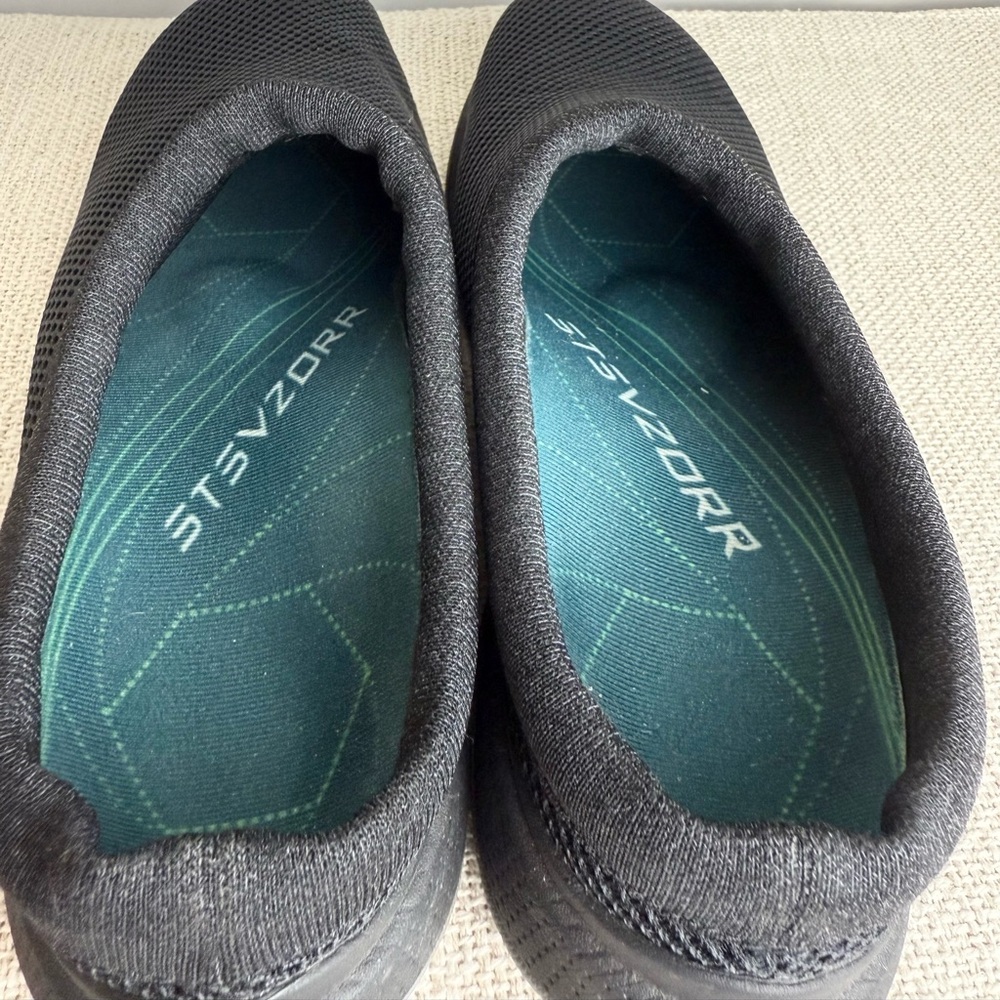 Women's Encore Breeze 5 Black slip-on woman’s shoes #J005500 w/ high arch insert - Picture 9 of 13